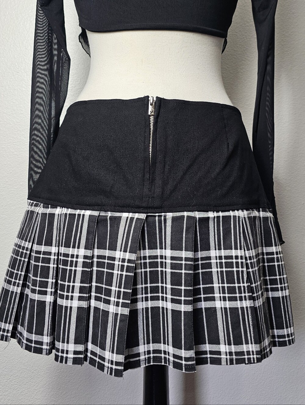 Tripp NYC Black & White Plaid Mini Skirt - Picture 2 of 9